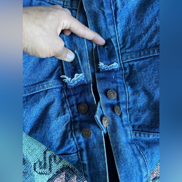 Vintage Levi’s blanket lined denim jacket (USA made) - Picture 7 of 10
